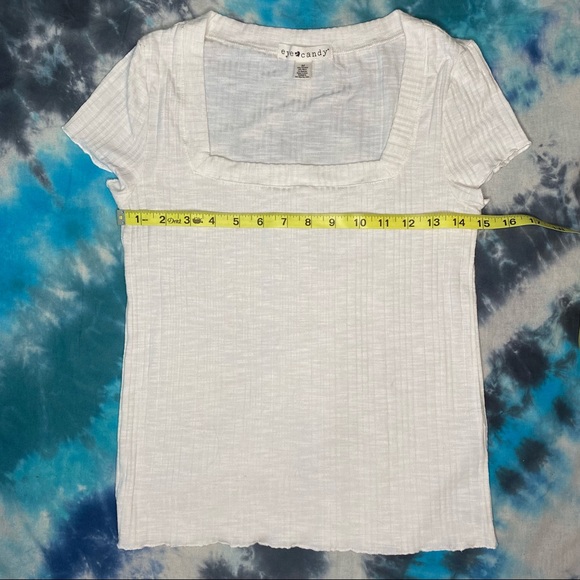 Ribbed White Tee with Square Neckline and Ruffled Edging - Picture 5 of 5